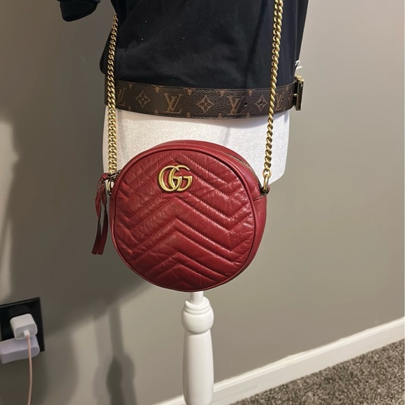 ⭐️GG Marmont Round Matelasse Mini Leather Shoulder Bag - Picture 7 of 8